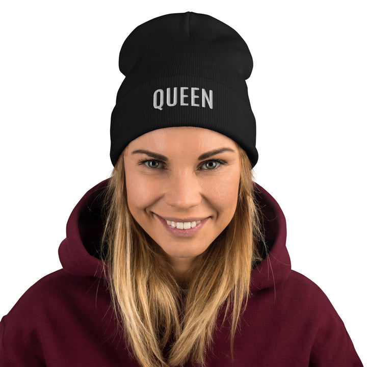 Bonnet QUEEN 3D broderie pour femme en couleurs tendance