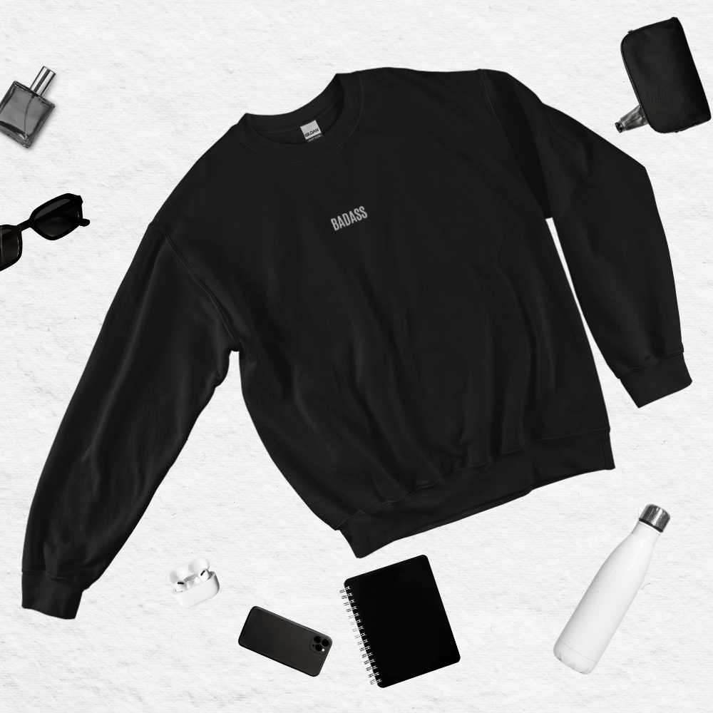 Sweat col rond noir femme – Broderie BADASS pour une force intérieure